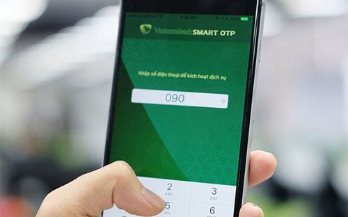 Vietcombank áp dụng phương thức kích hoạt dịch vụ Smart OTP thông qua việc đăng ký trực tiếp tại quầy giao dịch thay vì cho đăng ký trực tuyến như trước đây.