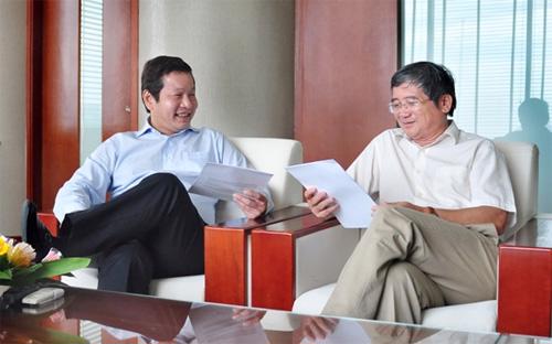 Chủ tịch FPT Trương Gia Bình và Tổng giám đốc Bùi Quang Ngọc.