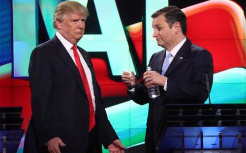 Ứng cử viên tổng thống Mỹ Donald Trump (trái) và đối thủ Ted Cruz trong một chương trình tranh luận trên đài CNN hồi tháng 3 - Ảnh: Reuters.<br>