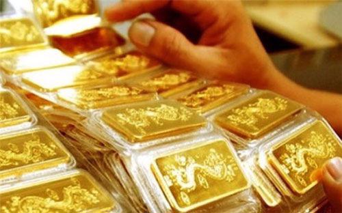 Theo giới kinh doanh vàng, số vàng được tung ra này chủ yếu được sử 
dụng cho việc các tổ chức tín dụng chuẩn bị tất toán trạng thái vàng 
trước hạn chót 30/6.