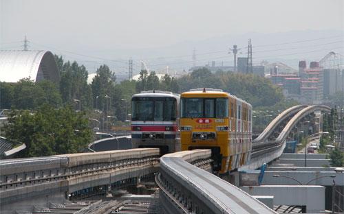 Một tuyến đường sắt một ray ở Nhật Bản.<br>