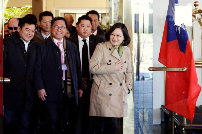Nhà lãnh đạo Đài Loan Thái Anh Văn quá cảnh ở Houston, Mỹ hôm 8/1 - Ảnh: Reuters.