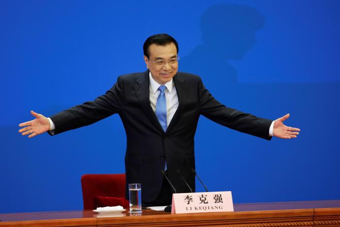 Thủ tướng Trung Quốc Lý Khắc Cường tại cuộc họp báo ở Bắc Kinh ngày 15/3 - Ảnh: Reuters.<br>