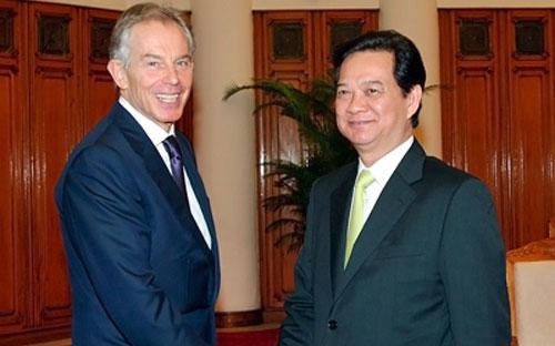 <span id="div" class="fl w100 mt10 span-detailimages relative">Thủ tướng Nguyễn Tấn Dũng (phải) tiếp nguyên Thủ tướng Anh Tony Blair ngày 18/3 - Ảnh: VGP.</span>