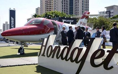  HondaJet, chiếc máy bay phản lực dành cho doanh nghiệp với mức giá "bình dân" do Honda sản xuất.<br>