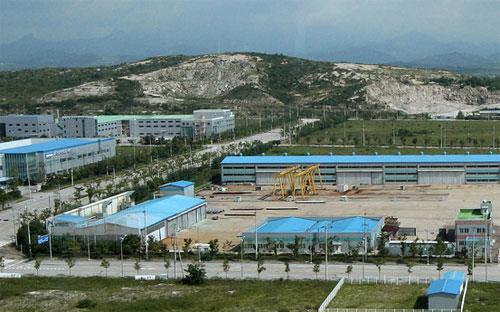 Khu công nghiệp 9 năm tuổi Kaesong được xem là biểu tượng cuối cùng của sự hợp tác liên Triều - Ảnh: Getty.<br>