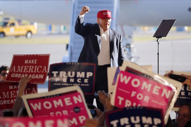 Donald Trump vận động tranh cử Tổng thống ở Minnesota ngày 6/11 - Ảnh: AP/WSJ.<br>