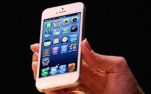 Từ ngày 21/9, chiếc điện thoại thông minh thế hệ mới nhất của Apple đã chính thức được bày bán tại Mỹ cùng một số quốc gia khác - <i>Ảnh: Telegraph.</i><br>