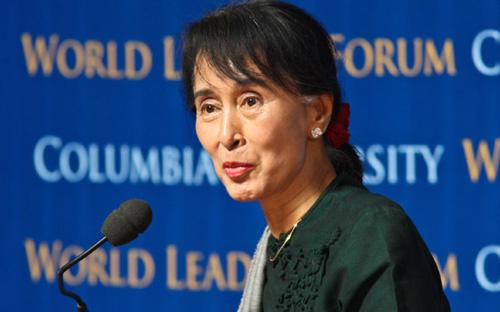 Lãnh tụ đảng đối lập tại Myanmar, bà Aung San Suu Kyi.<br>