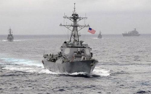 Tàu khu trục USS Lassen của Mỹ trên Ấn Độ Dương năm 2009 - Ảnh: Reuters.<br>