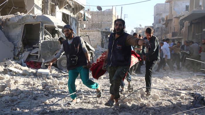 Nga và lực lượng Chính phủ Syria đã dội bom ác liệt vào Aleppo mấy ngày gần đây - Ảnh: Getty/FT.<br>