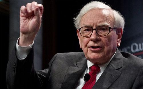 Buffett cho biết, ông muốn dùng số tiền lãi thu được để tiếp tục thực hiện các vụ đầu tư lớn - Ảnh: AFP/Getty.<br>