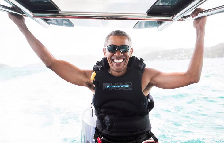 Ông Obama trong kỳ nghỉ ở Caribbean - Ảnh: Virgin Group/Reuters.<br>