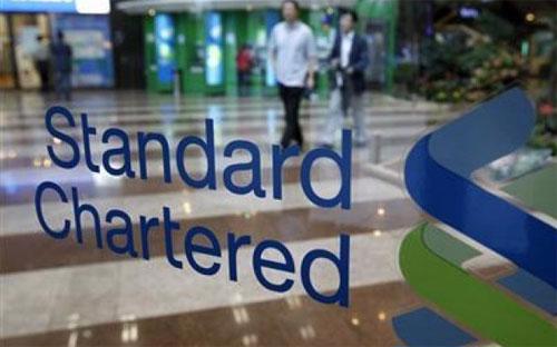 Standard Chartered, ngân hàng có trụ sở tại London, Anh ngày 3/11 tuyên 
bố sẽ cắt giảm 15.000 vị trí, tương đương 17% tổng số nhân viên.