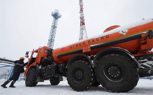 Một xe chở dầu ở vùng Siberia của Nga - Ảnh: WSJ/Zuma.<br>