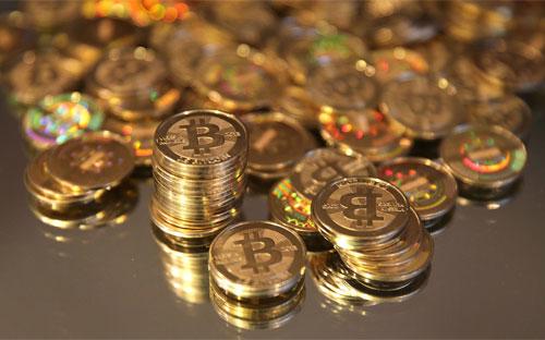 Từ đầu năm tới nay, giá Bitcoin tăng 80 lần, vượt ngưỡng 1.000 USD/Bitcoin - Ảnh: Bloomberg.<br>