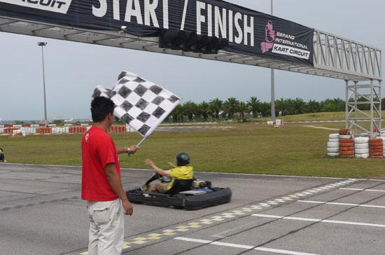 Vòng Go Kart trong khuôn viên của Sepang International Circuit có thể xem là một giải thi đấu xe hơi thực sự và được tổ chức rất chuyên nghiệp - Ảnh: Vinh Nguyễn.