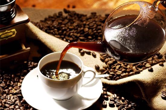 Trên sàn giao dịch NYSE Liffe ở London, giá cà phê robusta nhích nhẹ, tăng 1 USD khi đóng cửa, đạt mức 2.135 USD/tấn.