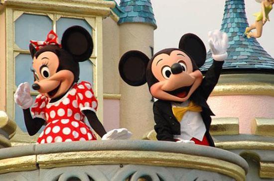 Những nhân vật hoạt hình như chuột Mickey vốn được ưa chuộng ở Mỹ, phương Tây, những nước luôn đối địch với Triều Tiên.