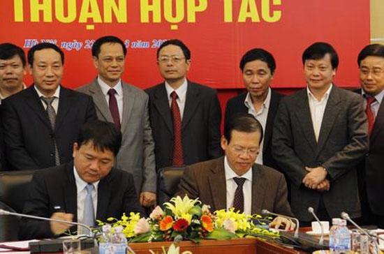Nhiều câu hỏi bỏ ngỏ từ thỏa thuận hợp tác phát triển vừa được ký kết giữa Bộ Giao thông Vận tải và Petro Vietnam.