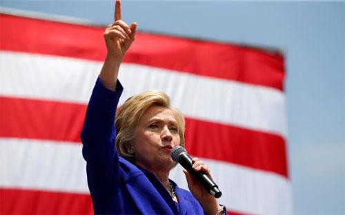 Bà Hillary Clinton, ứng cử viên tổng thống Mỹ của Đảng Dân chủ, tại một cuộc vận động tranh cử ở bang California ngày 6/6 - Ảnh: Reuters.<br>