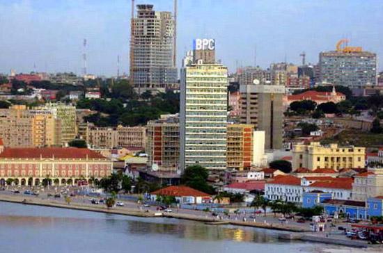 Mấy năm gần đây, Angola đã đặt việc hạ nhiệt giá cả thành một ưu tiên chính sách, nhưng xem ra việc này quá khó.