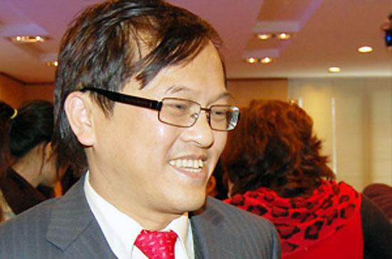 Sau sáu tháng kể từ khi chuyển giao nhiệm vụ điều hành cao nhất tại Techcombank, ông Vinh đã trở lại với thử thách mới là VPBank.