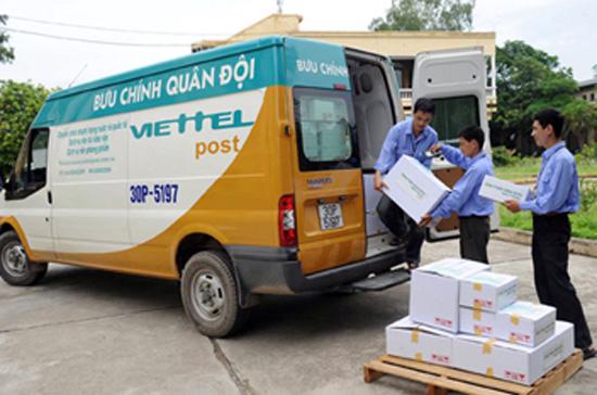 Việt Nam hiện có khoảng 44 doanh nghiệp đã được cấp phép kinh doanh dịch vụ chuyển phát thư, 43 doanh nghiệp được xác nhận thông báo hoạt động kinh doanh dịch vụ chuyển phát.