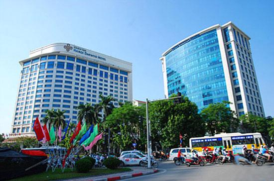 Công ty Điện tử Hanel mua lại 70% vốn góp của đối tác Hàn Quốc là Daewoo E&C trong khách sạn Daewoo tại Hà Nội.