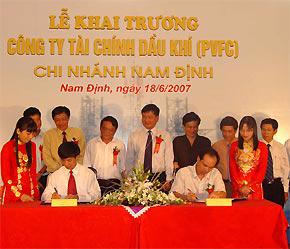 Theo số liệu tài chính từ 2002 - 2006, mức doanh thu và lợi nhuận của PVFC luôn đạt tốc độ tăng trưởng cao.