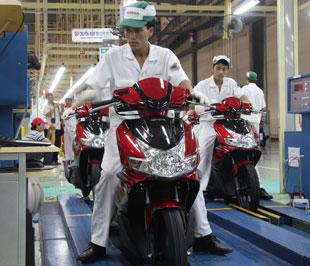 Đây là nhà máy chuyên sản xuất các loại xe tay ga và xe số cao cấp của Honda - Ảnh: Đức Thọ.