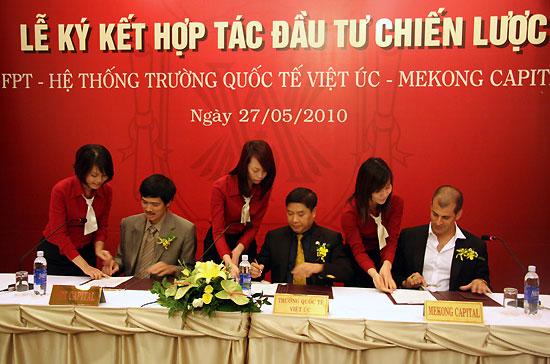 Lễ ký hợp tác đầu tư giữa FPT, Mekong Capital với VAS.