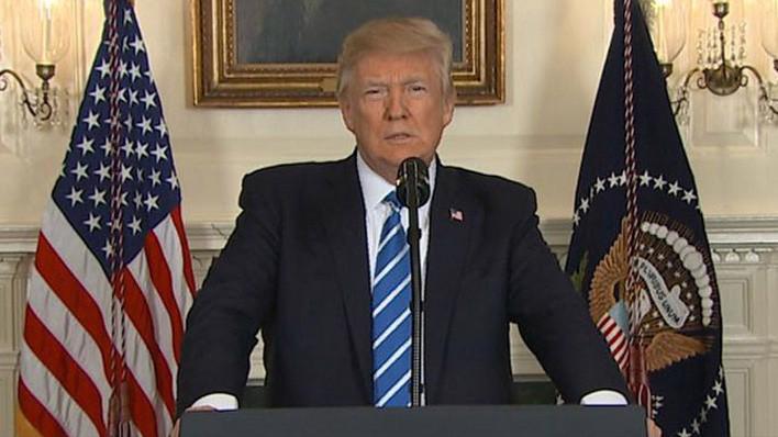 Tổng thống Mỹ Donald Trump phát biểu tại Nhà Trắng ngày 15/11 - Ảnh: CNN.