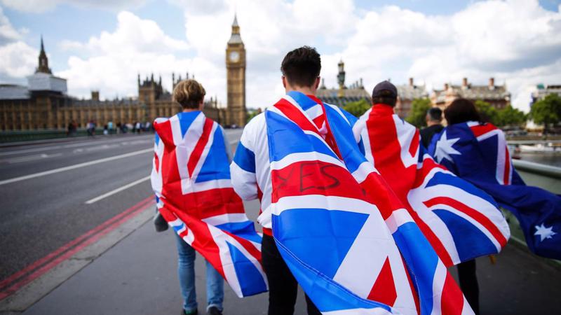 Việc Anh tuột khỏi nhóm 5 nền kinh tế lớn nhất thế giới, nhường lại vị trí này cho một nước EU được xem là một tin xấu nữa đối với những chính trị gia từng lập luận rằng nước Anh sẽ mạnh lên khi ra khỏi khối.