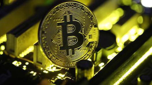 Giá Bitcoin tăng quá nhanh khiến các nhà phân tích và đầu tư có quan điểm giá lên (bullish) gặp khó trong việc cập nhật dự báo của họ - Ảnh: Reuters/CNBC.