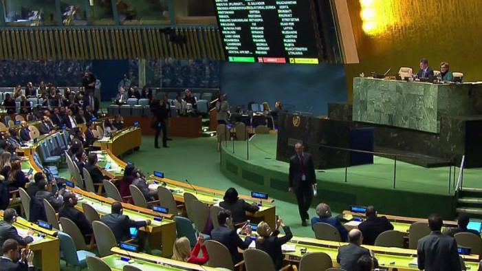 Cuộc bỏ phiếu về Jerusalem tại Đại hội đồng Liên hiệp quốc ở New York, Mỹ ngày 21/12 - Ảnh: Reuters.