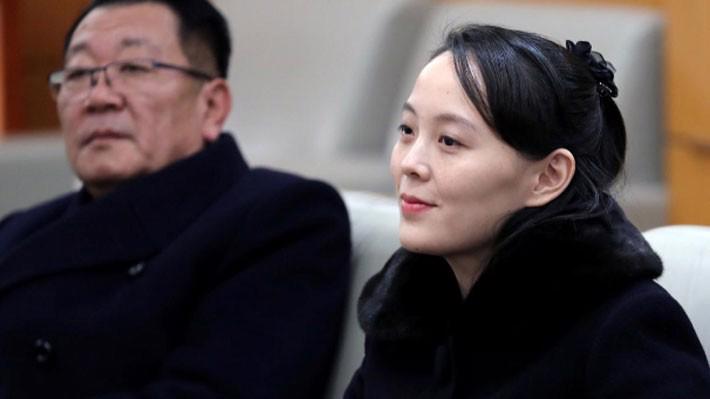 Bà Kim Jo Yong, em gái nhà lãnh đạo Triều Tiên, sau khi hạ cánh xuống Seoul ngày 9/2 - Ảnh: Yonhap/Reuters.