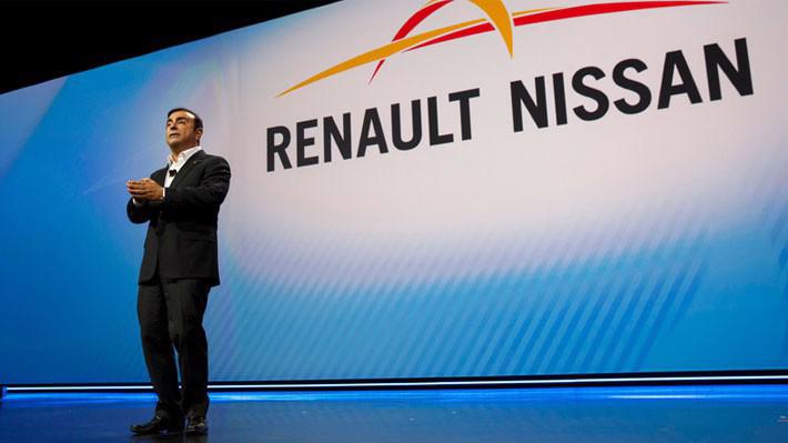 Ông Carlos Ghosn, người hiện giữ cương vị Chủ tịch của cả Renault và Nissan - Ảnh: Bloomberg.