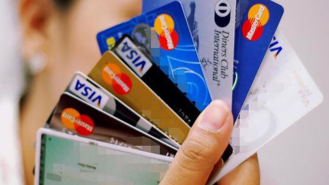 Chi tiêu thẻ tín dụng ở Mỹ đã tăng 9,4% trong năm 2017, đạt mức 3,5 nghìn tỷ USD.