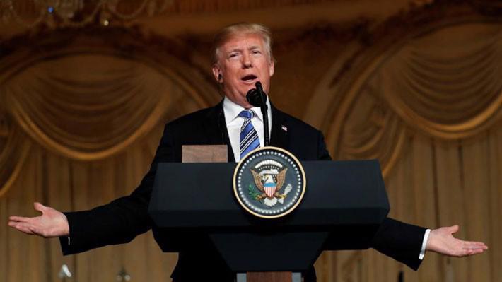Tổng thông Mỹ Donald Trump trong cuộc họp báo ở Mar-a-Lago, Florida, ngày 18/4 - Ảnh: Reuters.