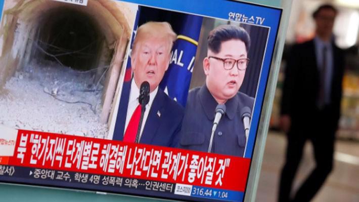 Một màn hình TV công cộng ở Seoul, Hàn Quốc phát sóng bản tin về cuộc gặp thượng đỉnh Mỹ-Triều bị hủy hôm 25/5 - Ảnh: Reuters.