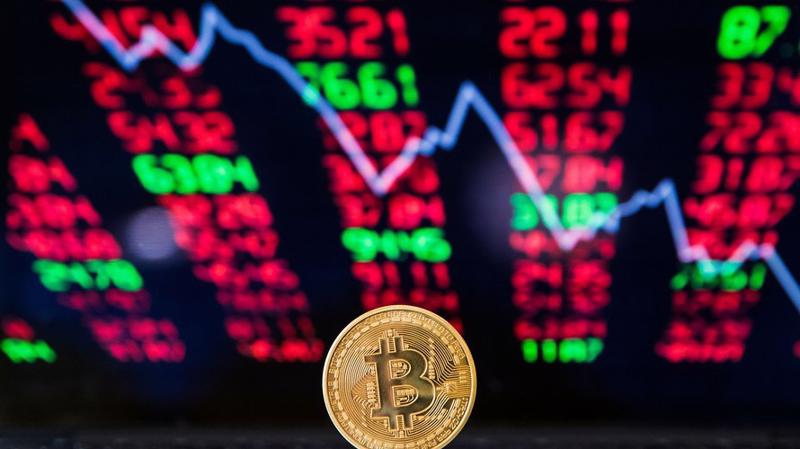 Giá Bitcoin đã giảm 45% trong 7 tháng đầu năm nay - Ảnh: Getty/Market Watch.