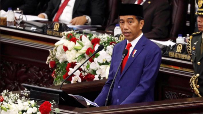 Tổng thống Joko Widodo của Indonesia phát biểu trước Quốc hội nước này hôm 16/8 - Ảnh: Reuters.
