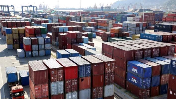 Những container hàng hóa tại một cảng biển ở Giang Tô, Trung Quốc, tháng 9/2018 - Ảnh: Reuters.