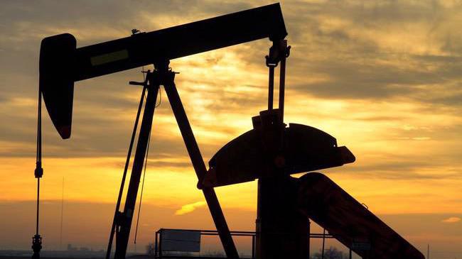 Đợt tăng giá đầu tháng 10 của dầu thô chủ yếu là do nỗi lo về tác động của lệnh trừng phạt Mỹ đối với Iran.