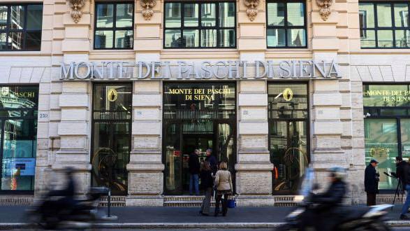 Giá cổ phiếu Banca Monte dei Paschi di Siena, ngân hàng lâu đời nhất thế giới, đã giảm 62% trong thời gian từ tháng 1 đến nay.