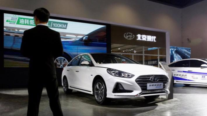 Xe Sonata của Hyundai trưng bày tại một triển lãm xe hơi ở Bắc Kinh, Trung Quốc - Ảnh: Reuters.