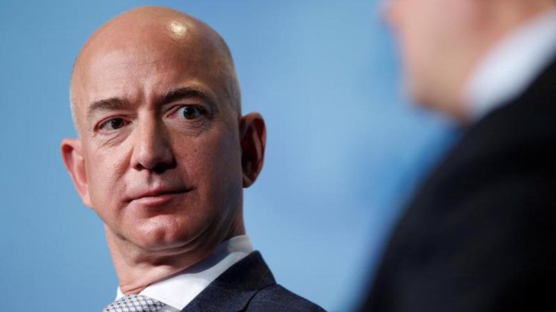 Ông Jeff Bezos, nhà sáng lập kiêm CEO của Amazon.com.