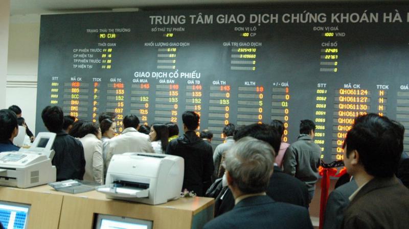 Bloomberg nhấn mạnh rằng Việt Nam là thị trường chứng khoán duy nhất ở khu vực Đông Nam Á hút được vốn ngoại trong năm nay. 