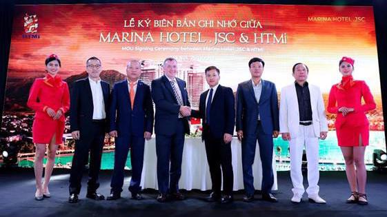 Lễ ký kết Thỏa thuận hợp tác đào tạo giữa Marina Hotel .JSC và HTMi.